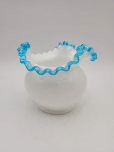 Vintage Fenton Milk Glass Vase With Ruffled Aqua Crest Euc - Picture 1 of 12