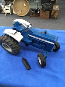 Scale Models 1/16 Scale Ford 8000 Toy Tractor With 3 Pt Hitch - Picture 1 of 7