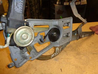 1994-96 CHRYSLER NEW YORKER (FWD) REGULADOR TRASEIRO DIREITO COM MOTOR - Imagem 1 de 2