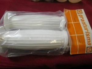 Vintage granturismo 21-27 white grips new - Picture 1 of 2