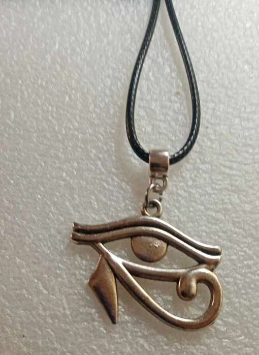 GIROCOLLO A CORDONCINO CON CIONDOLO OCCHIO DI HORUS AMULETO PROTEZIONE - Immagine 1 di 1