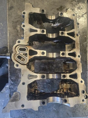 Hyundai Elantra 1.8l 2011- 2020 Upper Oil Pan - Image 1 of 3