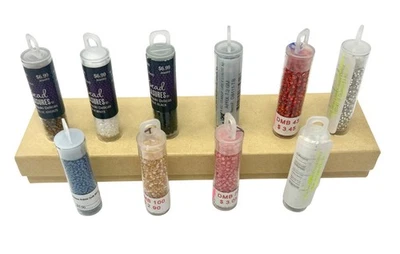 Diez tubos de cuentas surtidos - Miyuki, Delicas, DMB y tesoros de cuentas, marcas - NE Foto 1 de 4