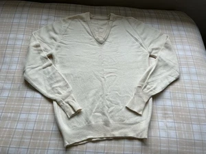 Mens Cream Wool Jumper Long Sleeve V Neck Size Medium Smart Casual M - Picture 1 of 9