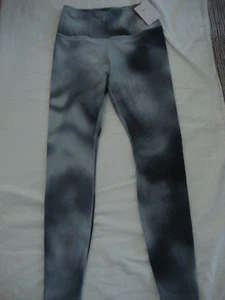 Women Nike One FQ6260-010 High Rise Waist Printed Legging Dri-Fit Pants Size S - Picture 1 of 18