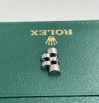 Authentic  ROLEX GMT Master II Jubilee Link 15.5mm 126710 GRNR BATMAN PEPSI - Image 1 of 4