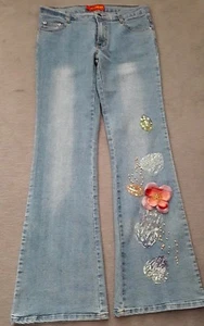 Ling HIn Classic Jeans mit Pailetten und Stickereien - Bild 1 von 3