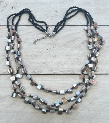 Halskette, Collier,Muschelkette,Perlmuttkette, Nuggets, schwarz/natur,Lagenlook, - Bild 1 von 2