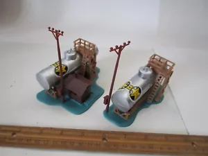 Vintage Built HO 1/87 Trackside Chemical Tanks Building Lot For Train Layout - Picture 1 of 3