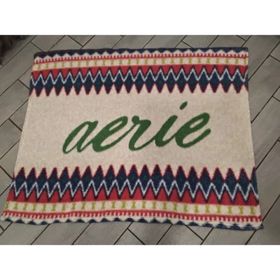Aerie Sherpa Throw Blanket Cream Green Geometric Pattern Cozy - Image 1 of 4