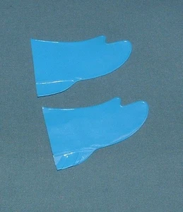 BATMAN REPLACEMENT GLOVES FOR 8" MEGO ACTION FIGURE - NEW CONDITION - Picture 1 of 1