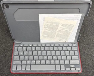Logitech Canvas Keyboard Folio Case for iPad Air 2 Red (920-007273) - Picture 1 of 2
