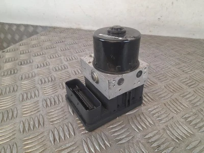 Ford Focus ABS Pump Module 2007-2011 8M512C405EA - Image 1 of 4