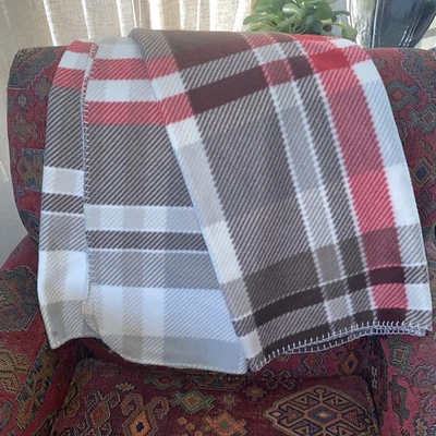 Cannon Fleece Throw Blanket Beige Plaid 50x60 Inches Soft Warm Cozy NEW - Image 1 of 4