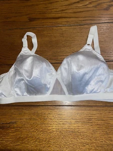 SMART CHOICES by PLAYTEX White Vintage Soft Padded Cups Wirefree Bra 38C - NOS - Picture 1 of 10