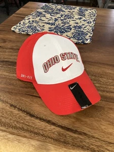 Gorra YOUTH NIKE LEGACY 91 DRI FIT Ohio State Buckeyes ROJA/BLANCA NUEVA CON ETIQUETAS - Imagen 1 de 8