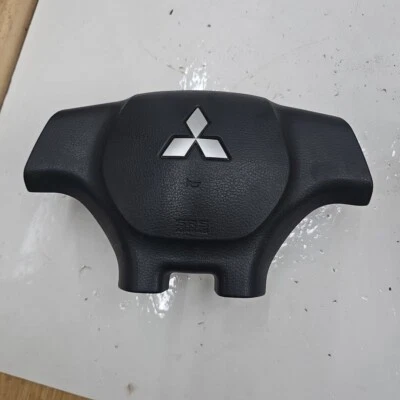 Volante gris Mitsubishi Eclipse 2007 2008 2009 2010 2012 Foto 1 de 4