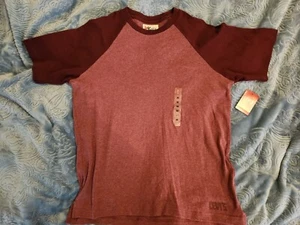 New! Vintage Levi's Designer Baseball Style T-Shirt Size Medium Red Rare - Picture 1 of 8