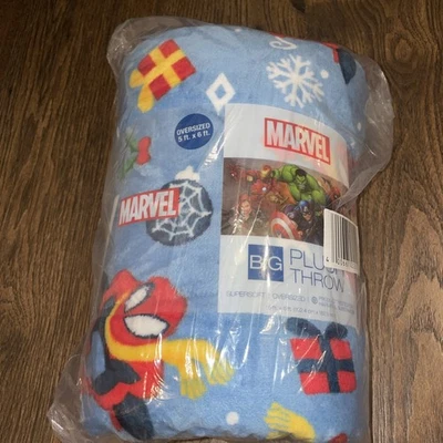 NWT SEALED Marvel Holiday Spider-Man Oversized Plush Throw 5ft x 6ft Supersoft - Image 1 of 4