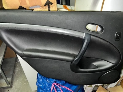 Tapicería de puerta izquierda - Saab 9-5 YS3E (2006) - Revestimiento de puerta incl. junta de ventana Foto 1 de 4