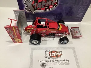 1/18 Action 1999 #17 Joey Saldana Mox Motorsports Xtreme Sprint Car - Picture 1 of 2