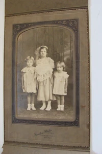 Foto dell'antenato 3 bambini piccoli (fioriera) Landon Studio Chicago - Foto 1 di 1