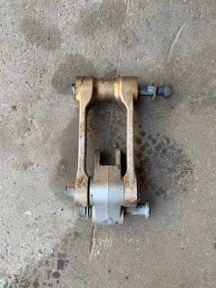 2014-2018 年雅马哈 YZ250F Swingarm Linkage JGR 售后链接 — 第 1/4 张图片