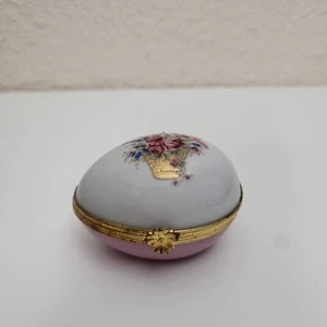 Cesta de flores pintada a mano Limoges y arco huevo baratija caja fallar principal - Imagen 1 de 10