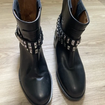 "Bota al tobillo Rag & Bone para mujer de cuero con tachuelas negra talla 35 EE. UU. 4,5 tacón de 1""" Foto 1 de 4