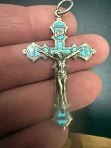 Ciondolo croce crocifisso argento sterling smaltato blu vintage 2” x 1 1/4” - Foto 1 di 7