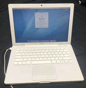Apple MacBook 13.3" 1.83GHz 512MB 60GB OSX 10.4.11 A1181 MA254LL/A 1.1 May 2006 - Photo 1/9