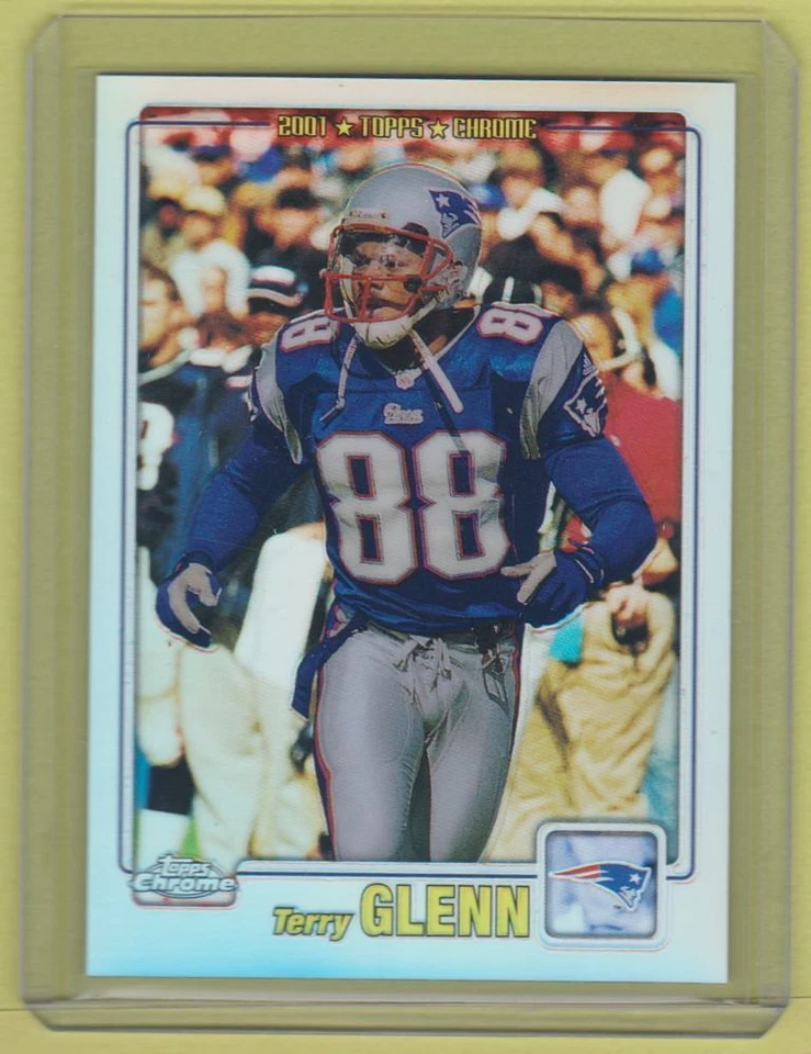 2001 Topps Chrome Football Refractor Terry Glenn Patriots #470/999 CORNER WEAR - Image 1 of 1
