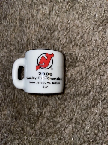 2000 NEW JERSEY DEVILS CERAMIC MINI MUG NHL 1.25" TALL STANLEY CUP CHAMPIONS Cover