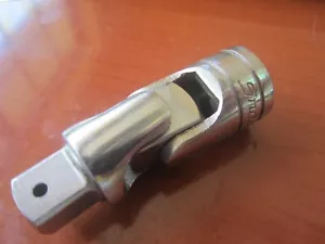 SNAP ON TOOLS 1/2" UNIVERSAL / FLEX JOINT -- S8 -- Excellent Condition! - Foto 1 di 8