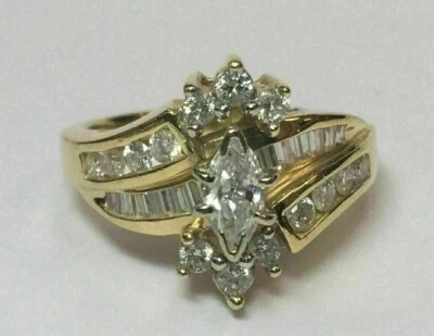 Anillo de boda de diamantes de corte marquesa de 2 quilates enchapado en oro amarillo de 14 quilates para mujer Foto 1 de 3