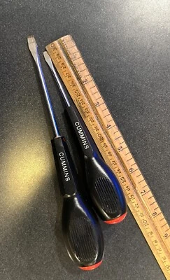 2 Destornilladores Cummins Usados 6x100 y 4x80 Destornilladores Ranurados Foto 1 de 4