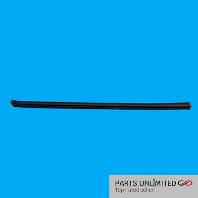 03-12 Maserati Quattroporte M139 Frontal Izquierdo Puerta del lado del conductor Ventana Sello Borde Foto 1 de 2