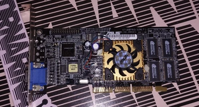 VGA AGP 2X 4X ASUS V7100 PRO 32MB -  Nvidia GEFORCE2 MX400 - Immagine 1 di 4