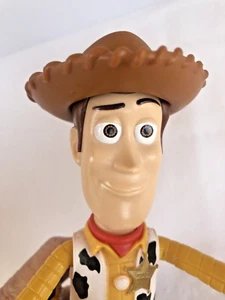 Disney Pixar Sheriff WOODY 9" Doll Toy Story 4 Poseable With HAT 2017 Mattel EUC - Picture 1 of 7