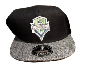 NWT New Seattle Sounders FC Mitchell & Ness Logo Size 7 Fitted Hat - Picture 1 of 2