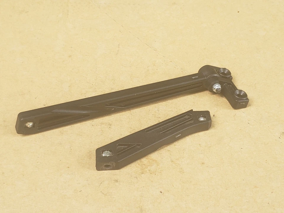  MUGEN MBX8  F/R CHASSIS BRACE  - Image 1 of 1
