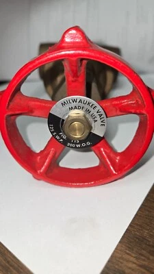 Válvula de compuerta Milwaukee 1 1/2" 125 S.W.P 200 W.O.G (Fig. 115) Extremos de sudor no R.S Foto 1 de 4