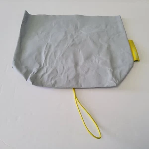 Lote de 4 bolsas de papel lavables de rutina por Birchbox azul pálido amarillo - Imagen 1 de 4