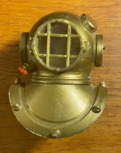 Hasbro GI Joe Deep Sea Diver Vintage 1960's Gold Helmet Rare Accessory Part Only - Picture 1 of 12