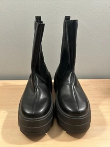 ASOS DESIGN Aqum Premium Leather Chunky Chelsea Boots in Black Size 10 - Picture 1 of 6