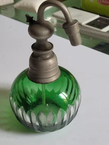 Ancien Vaporisateur à Parfum En Cristal Baccarat boule verte taillé - Bild 1 von 6