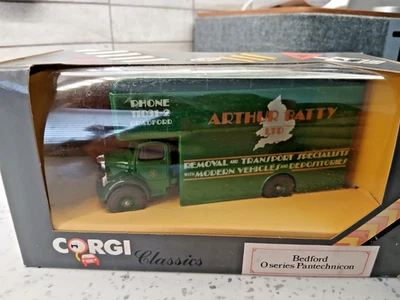 Corgi Classics D953/2 Bedford O Series Pantechnicon en caja Foto 1 de 4
