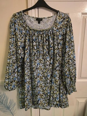 NEW LOOK CURVES, Size 28 stretch Black/Green/Blue Gypsy style Top 56"B - 33"L - Image 1 of 4