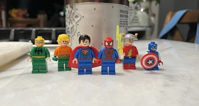 LEGO Superhéroes Minifiguras Lote Mixto (Marvel, DC) Foto 1 de 4