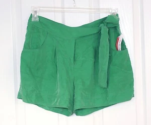 DIANE VON FURSTENBERG PLISSEE REISSVERSCHLUSS VORNE EINFARBIG GRÜN SEIDE SHORTS DAMEN GRÖSSE 8 - Bild 1 von 9
